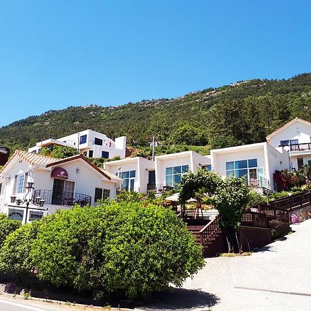 Namhae Bluemare Pension Exterior photo