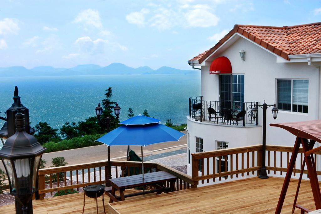 Namhae Bluemare Pension Exterior photo