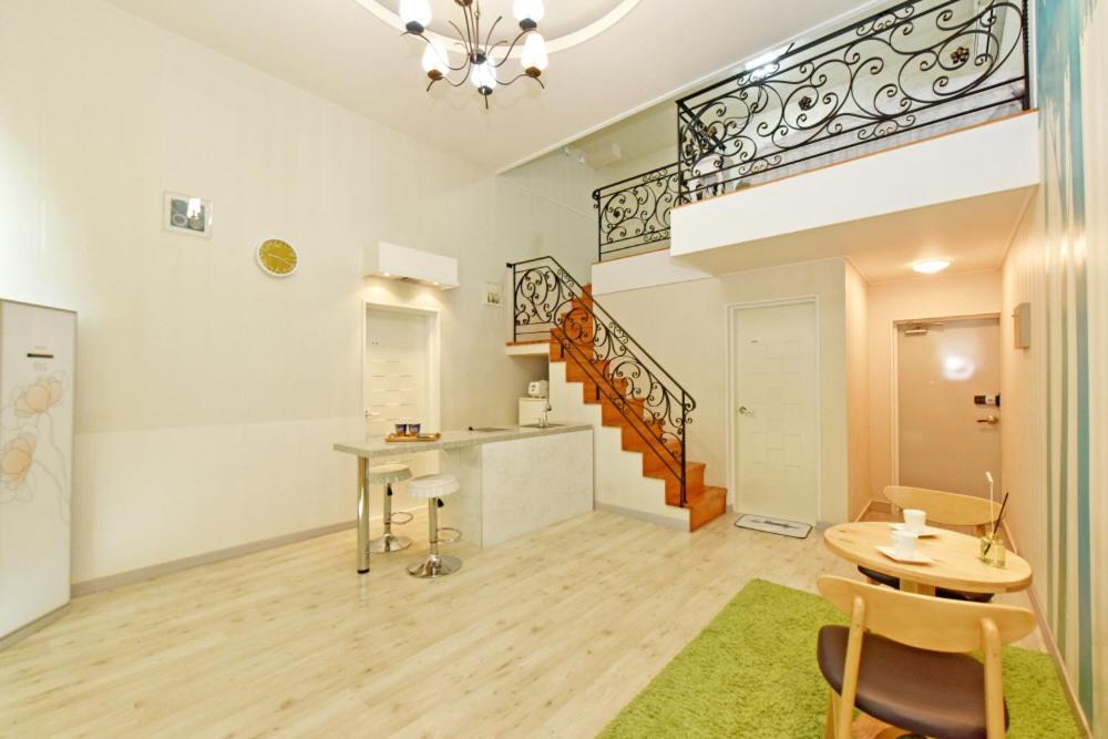 Namhae Bluemare Pension Exterior photo